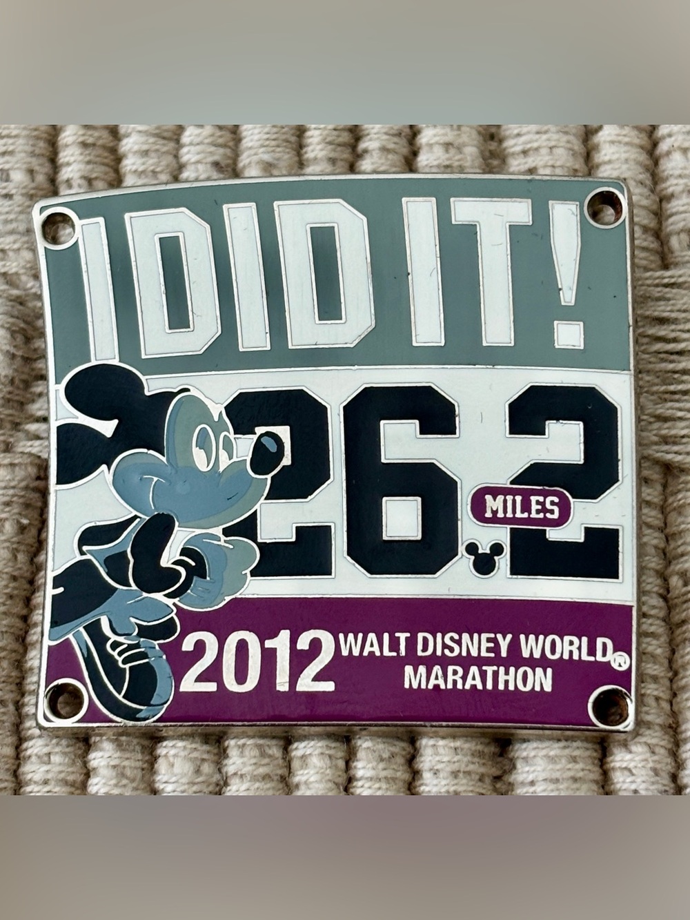 DISNEY 2012 LE 2509 “I Did It!” Walt Disney World Marathon Mickey Mouse Pin